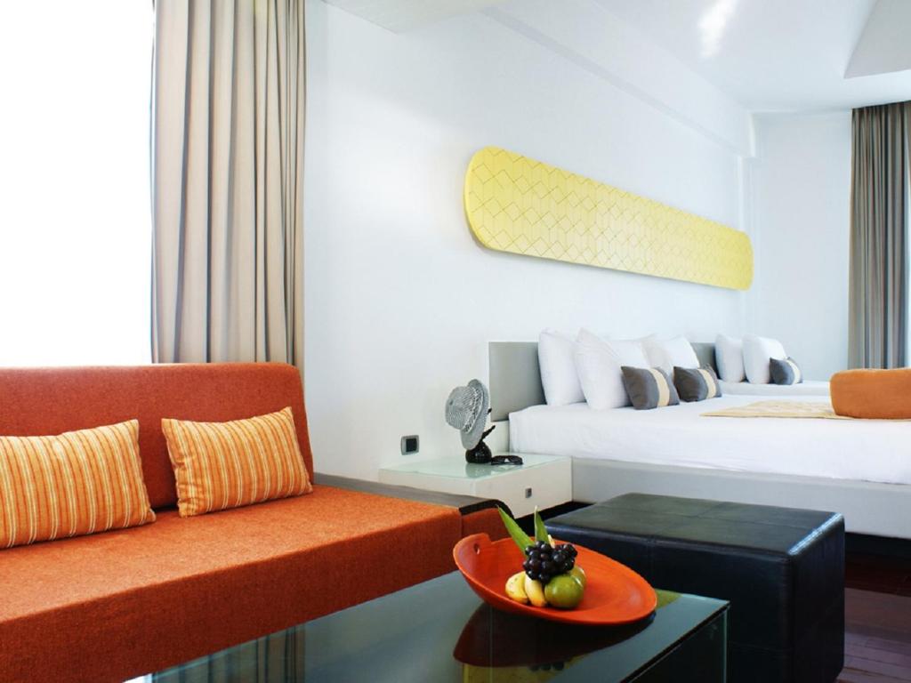 Z Through By The Zign - Resim 29