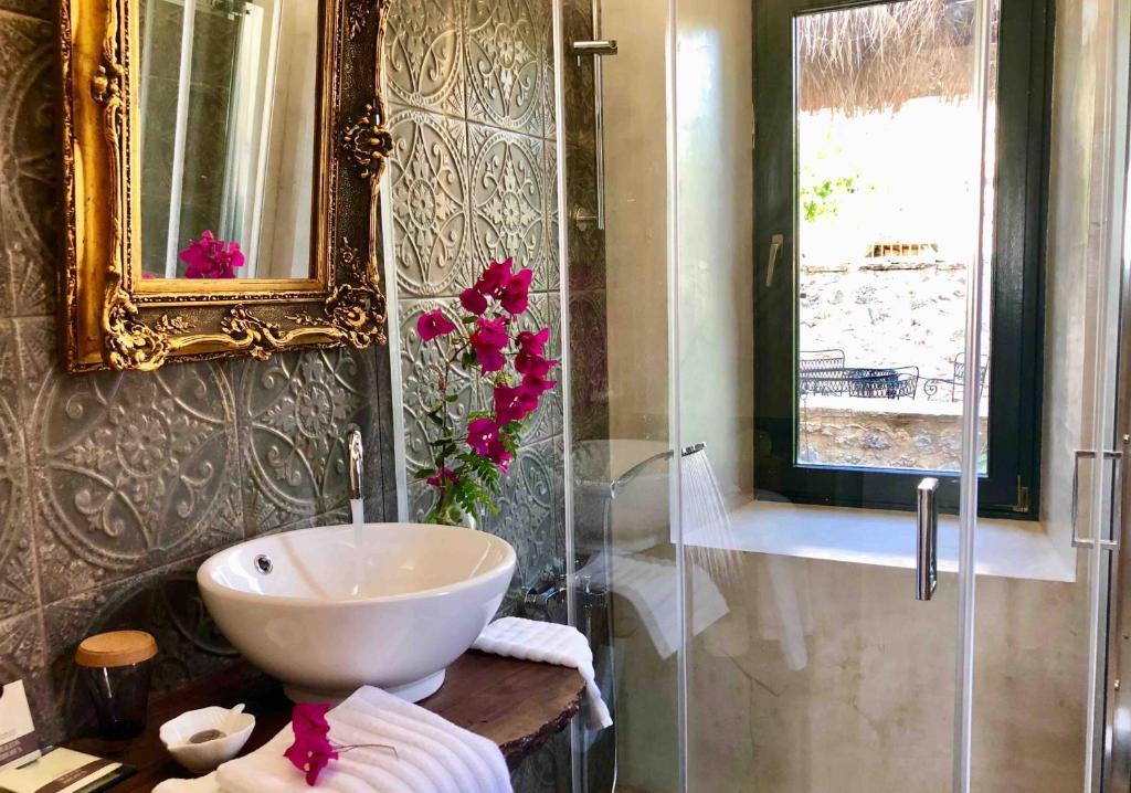 Kúpeľňa v ubytovaní Villa Vager Mani Hotel