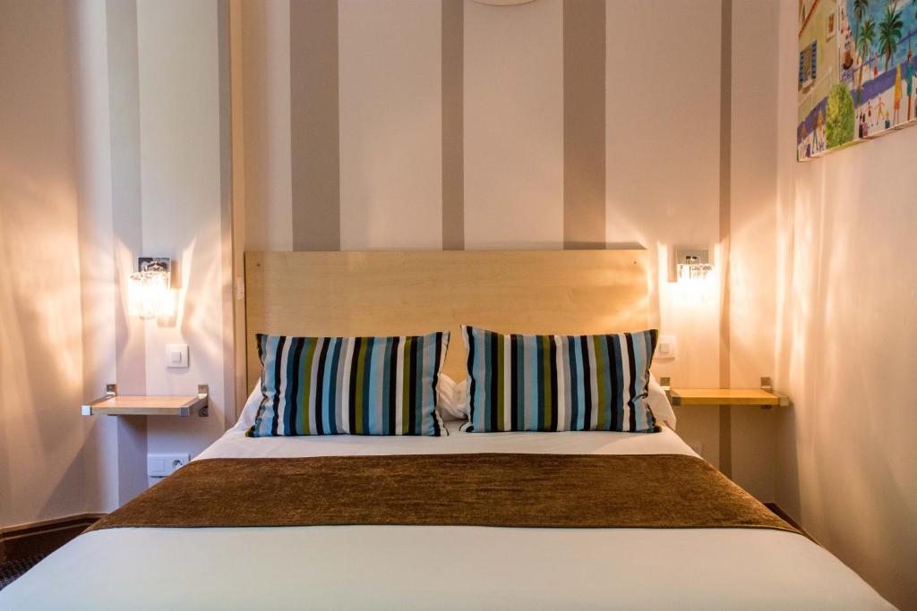 Postel nebo postele na pokoji v ubytování Hotel Select