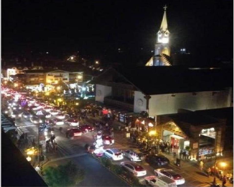  Apartamento Na Rua Coberta