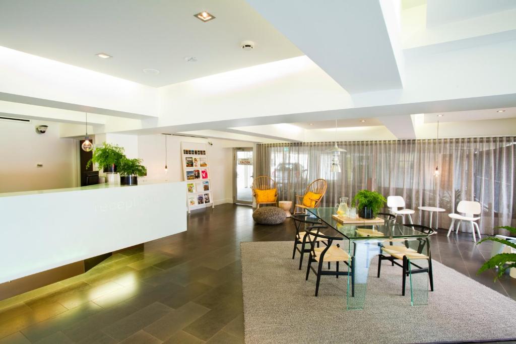 Lobby o reception area sa Cosmopolitan Hotel Melbourne