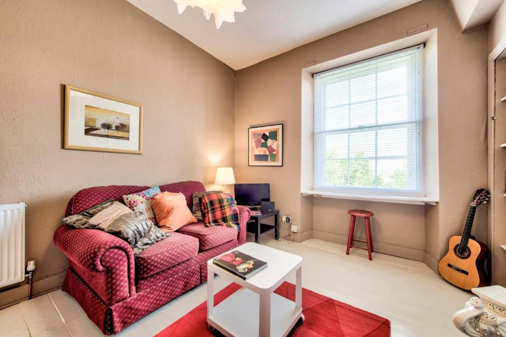 JOIVY Famous St Mary's Street Old Town Apartment