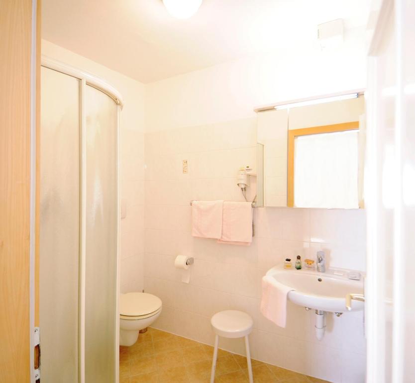 Hotel Jasmin - < < Двойная комната > >