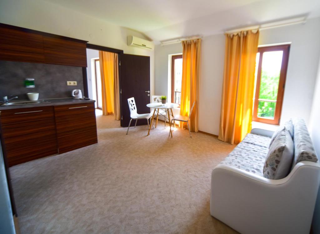 Studio with Park View ( 2 Adults + 1 Child)