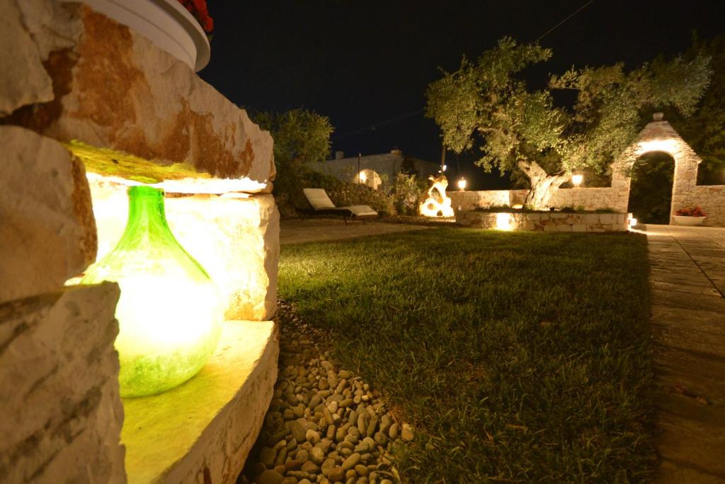 Zahrada ubytování Trulli Petra Chiara