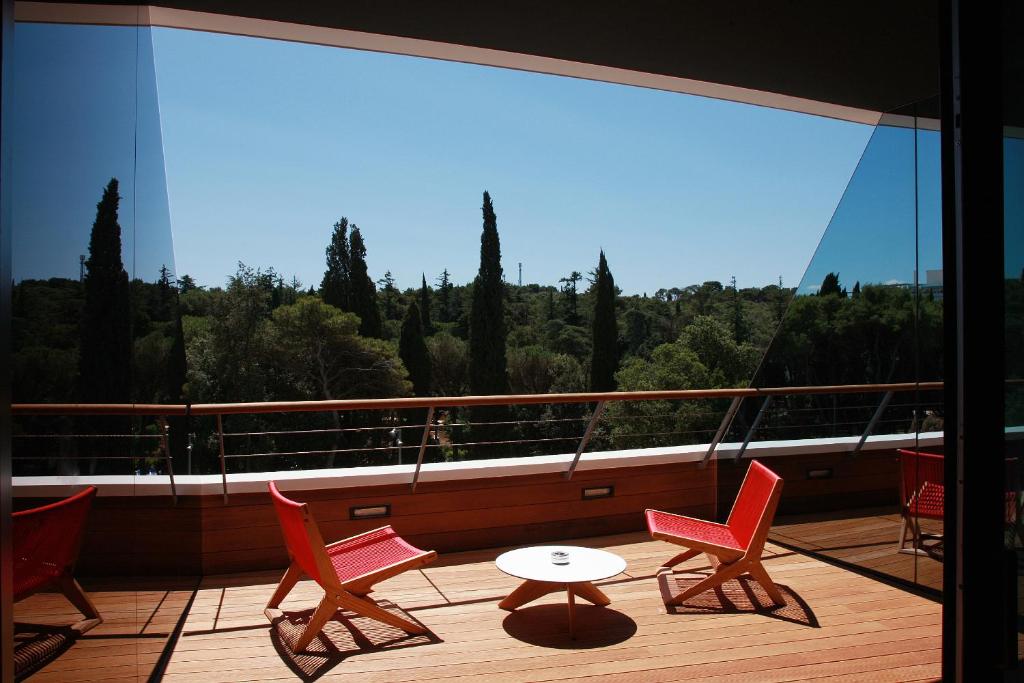 Lone Hotel by Maistra Collection - 2