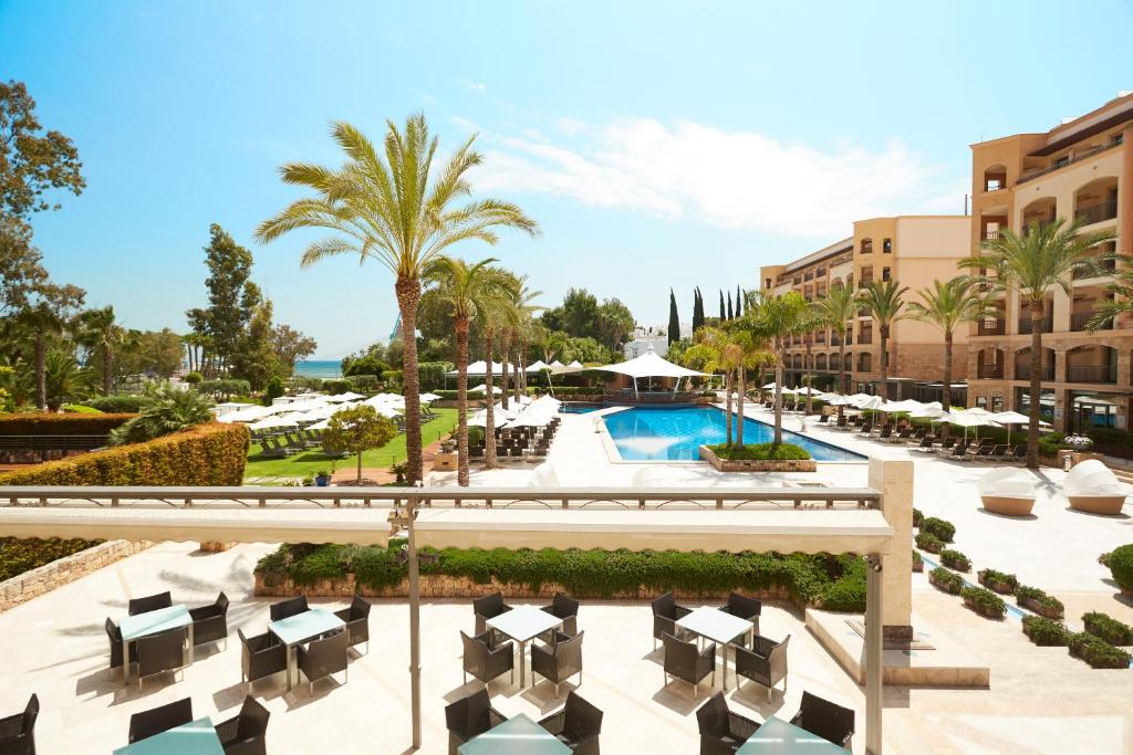 Insotel Fenicia Prestige Suites & Spa, Santa Eularia des Riu ...