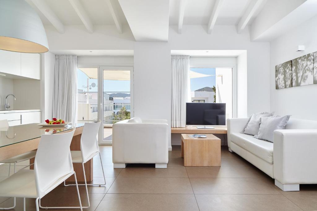 Ibiza Sun Apartments i Playa den Bossa – uppdaterade priser ...