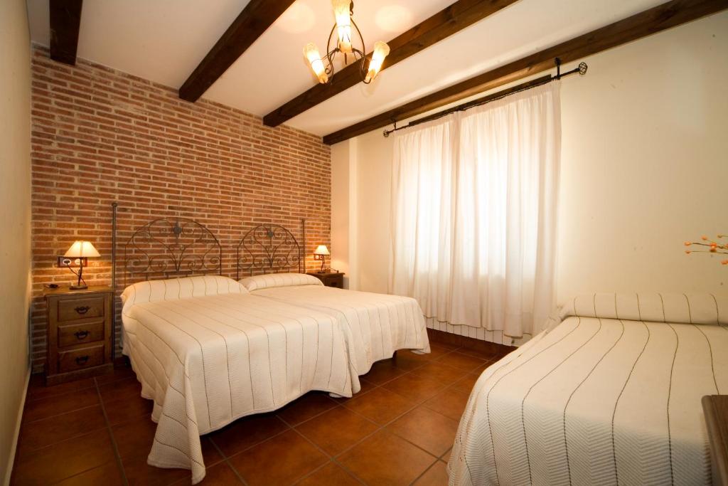 Country House La Venta de los Arribes, Formariz, Spain ...