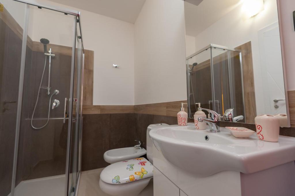 Koupelna v ubytování B&B Epipoli