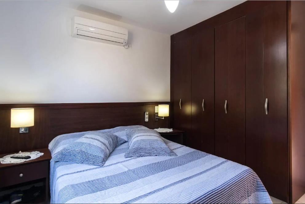  Apto de frente para o mar Praia das Toninhas