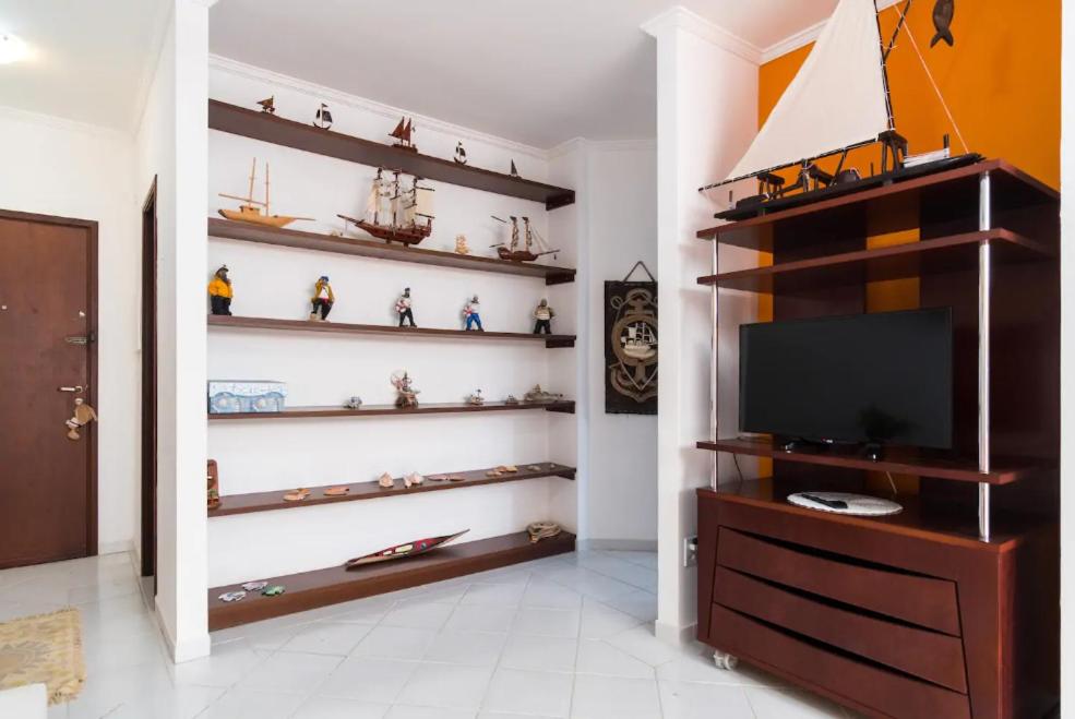  Apto de frente para o mar Praia das Toninhas