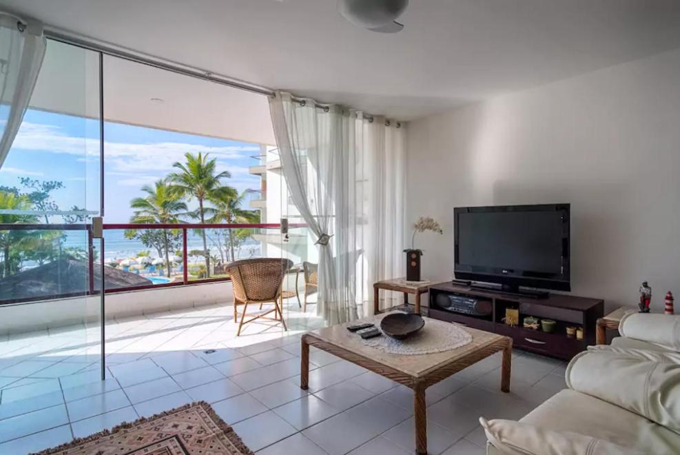  Apto de frente para o mar Praia das Toninhas