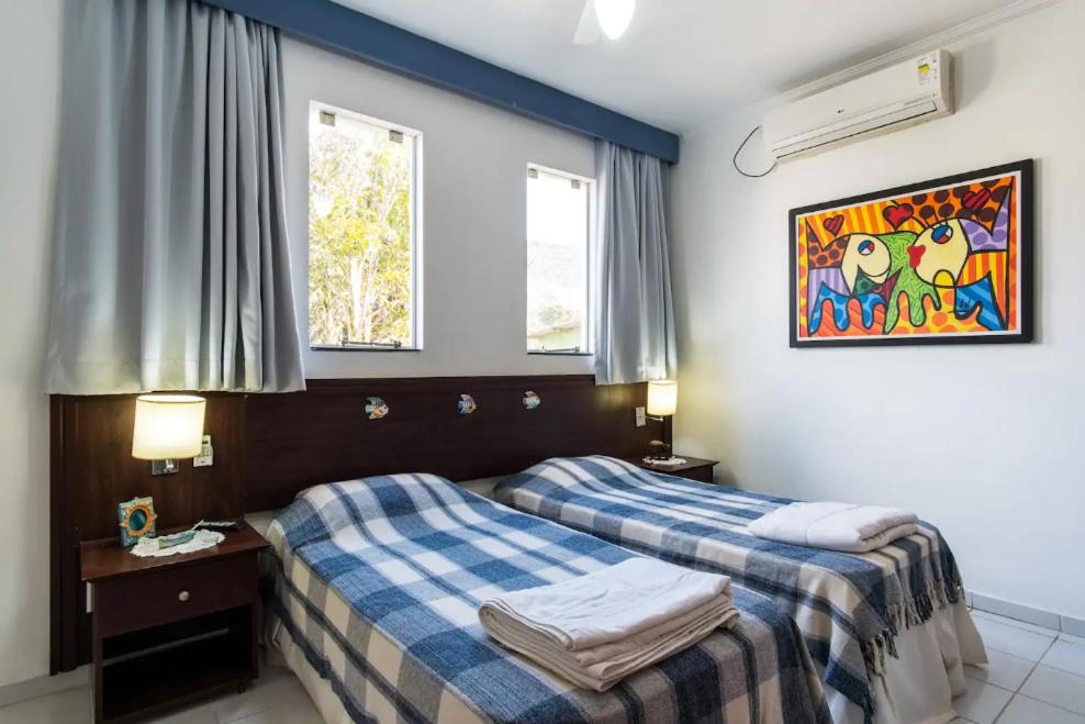  Apto de frente para o mar Praia das Toninhas