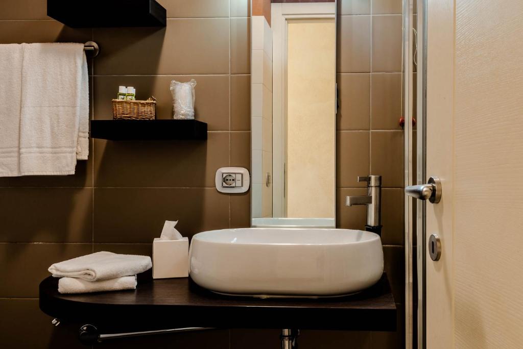 Kúpeľňa v ubytovaní Lazise Boutique Apartment Lago e Relax