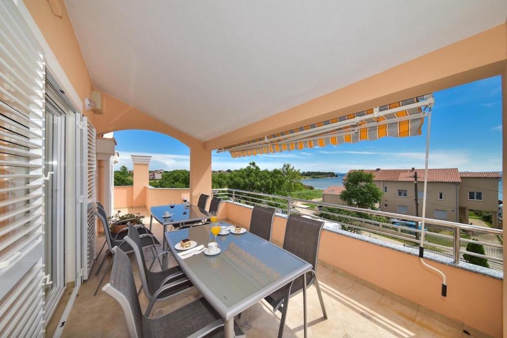 Balkón nebo terasa v ubytování Apartments Medanić - Private Pool