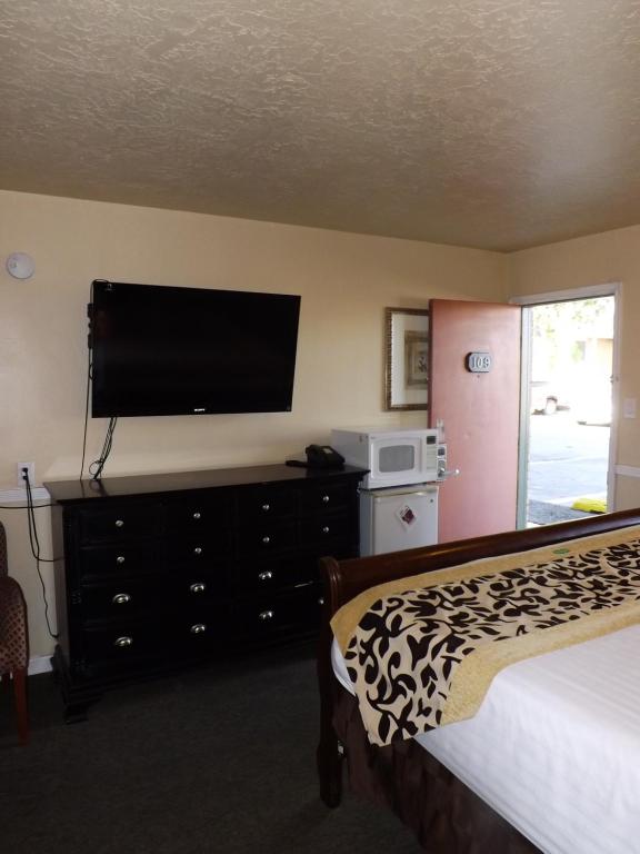 Kuchyň nebo kuchyňský kout v ubytování Sage Motel