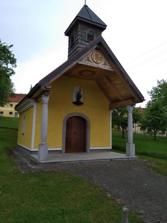 Budova, kde se penzion – hostinec nachází