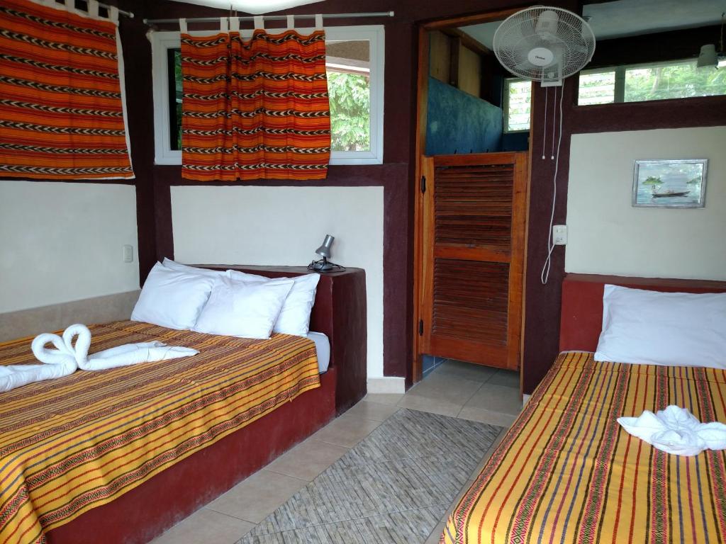 Zapote Tree Inn - Double Room With Lake View