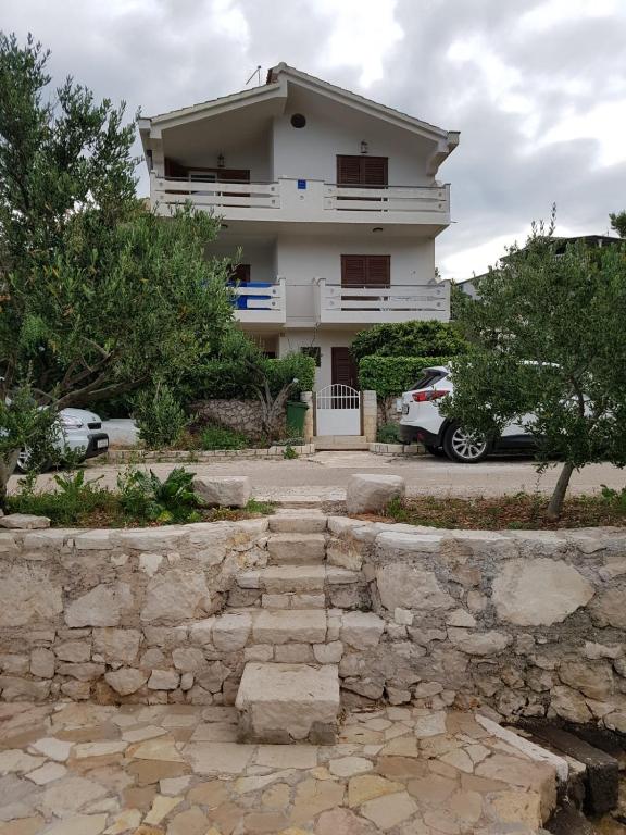 Budova, kde se apartmán nachází