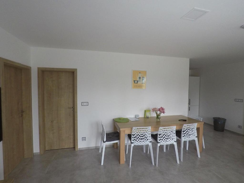 Zdjęcie z galerii obiektu Lipno Vision Apartments w mieście Lipno nad Vltavou