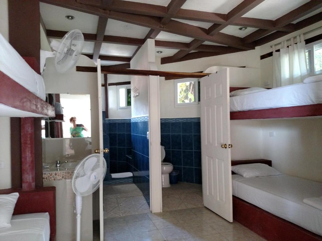 Zapote Tree Inn - Family Room