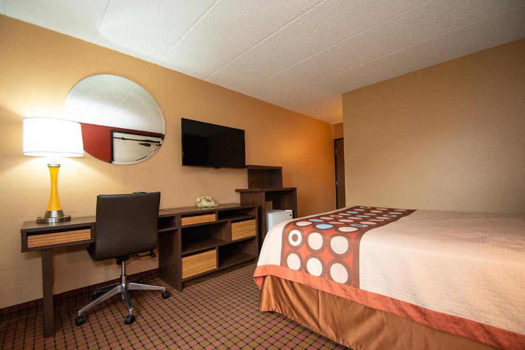 Super 8 by Wyndham Brooklyn Center/MPLS - Salle Double Standard - Non-fumeurs