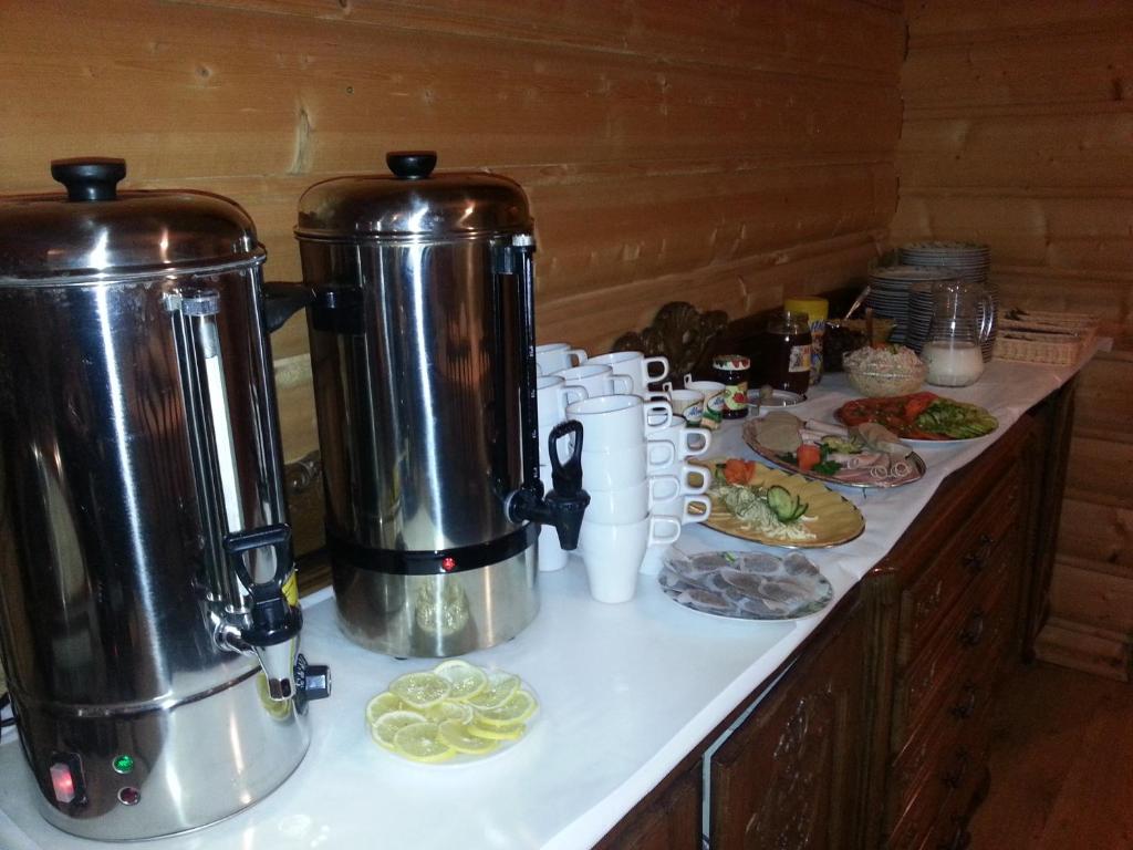 Jedlo v ubytovaní bed & breakfast alebo blízkom okolí