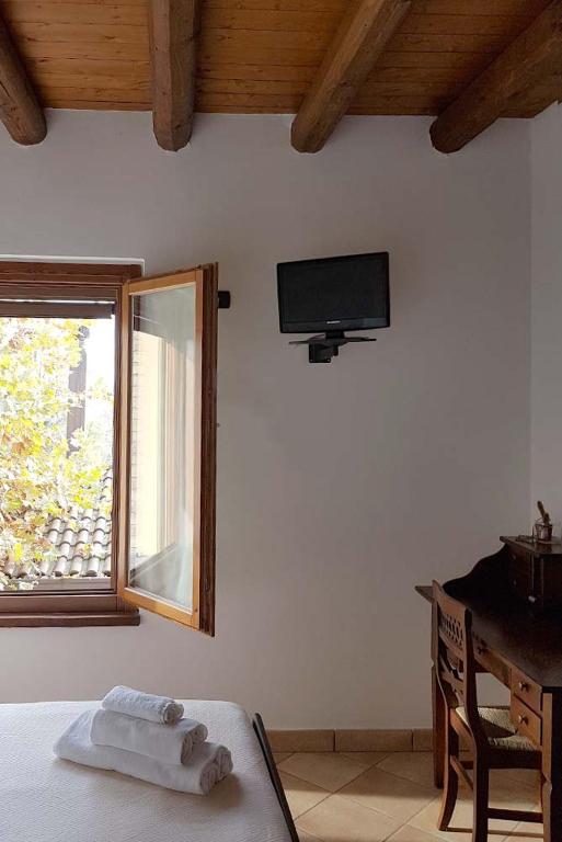 TV a/nebo společenská místnost v ubytování Agriturismo la Cavallina