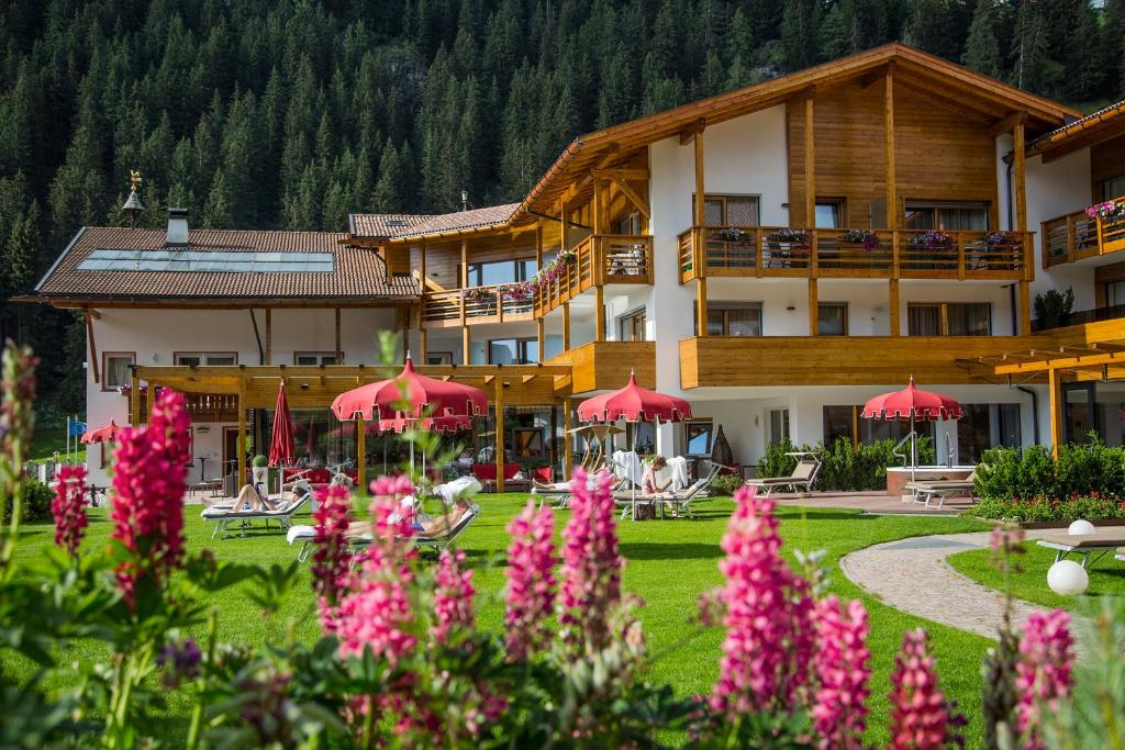 Vonkajšia záhrada v ubytovaní Hotel Welponer