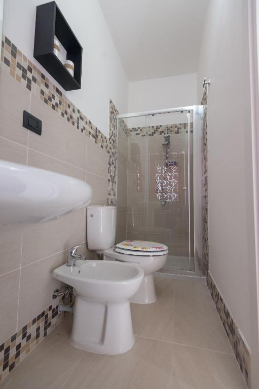 Koupelna v ubytování B&B Epipoli