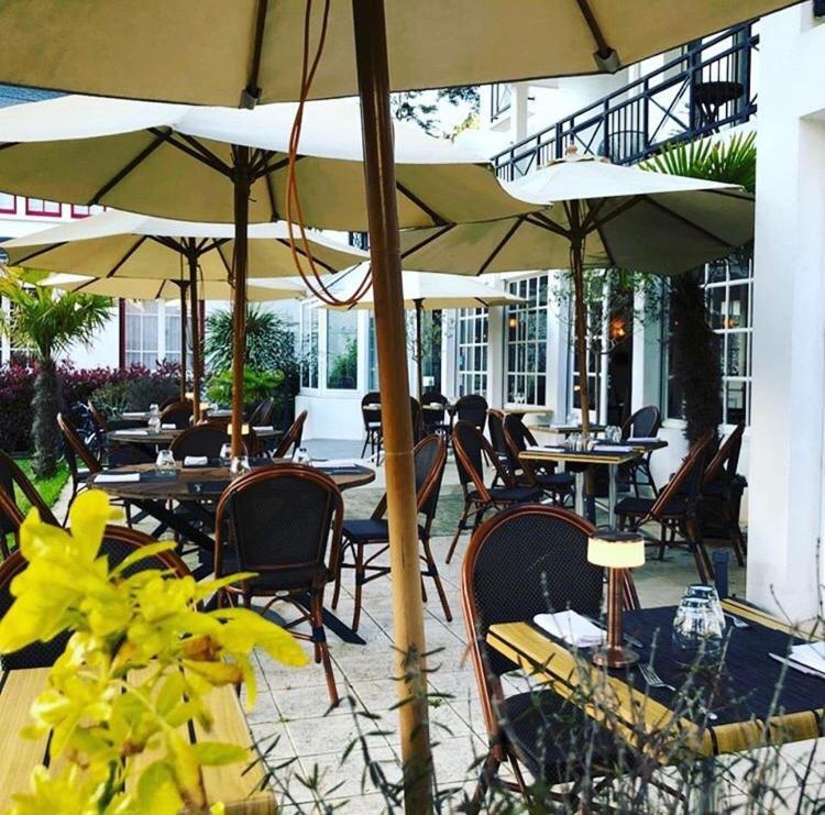 Gallery image of Hôtel-Restaurant La Mascotte in La Baule
