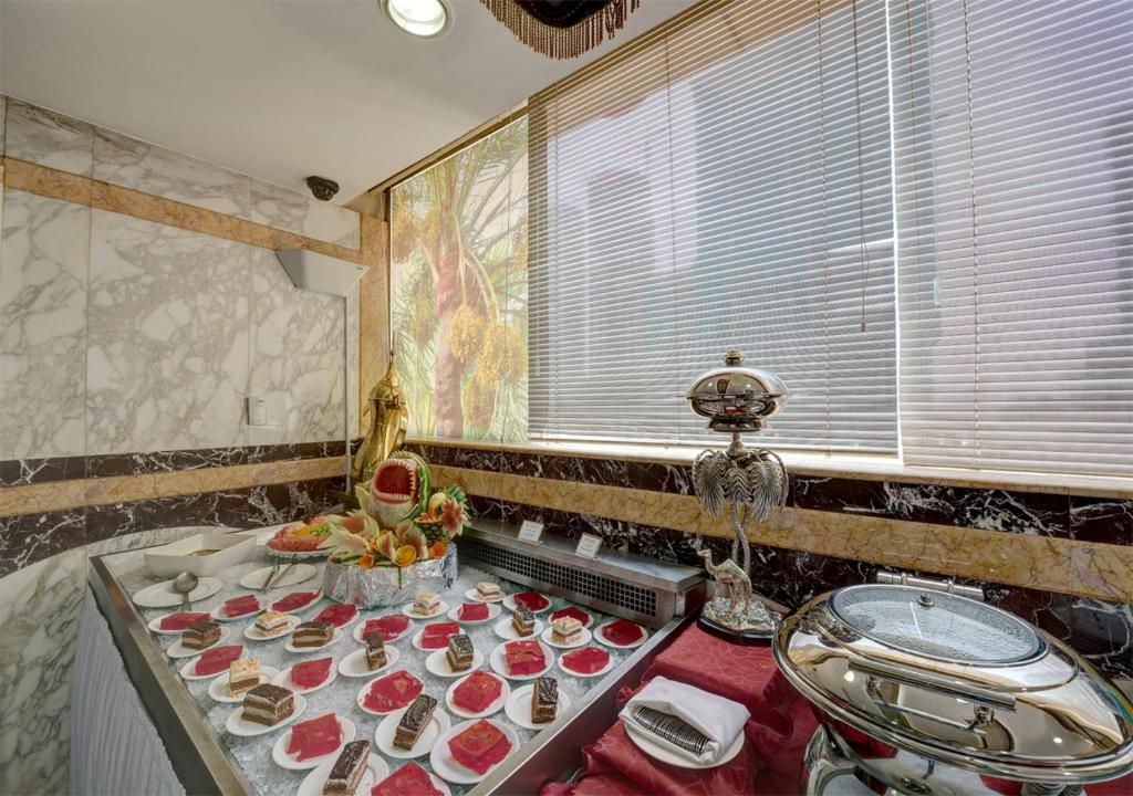 Sharjah Palace Hotel - Resim 21