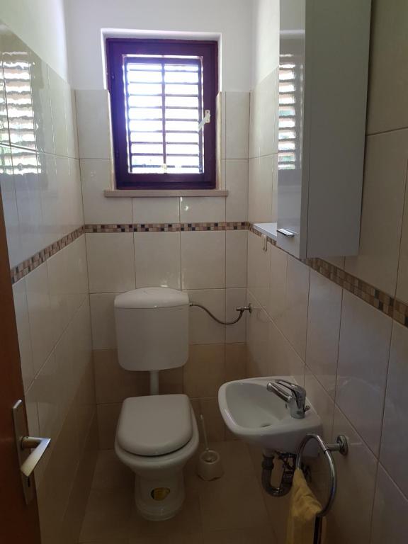 Koupelna v ubytování Apartment Monfiorenzo 11