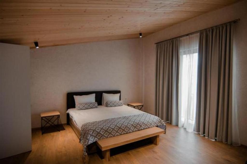 Gallery image of Hotel Tela & Mareli Winery in Tʼelavi