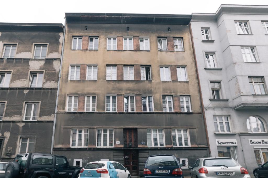 Budova, v ktorej sa apartmán nachádza