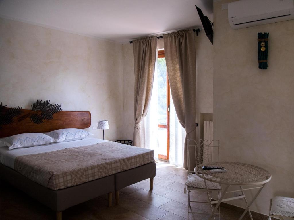 A bed or beds in a room at Il Sestante