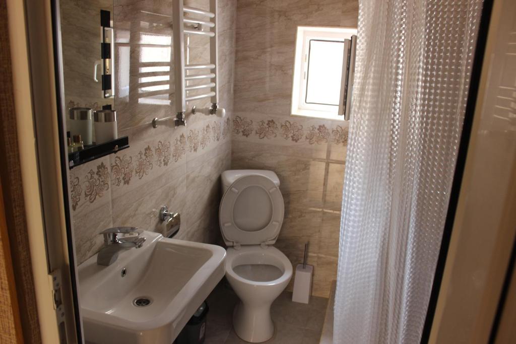 Koupelna v ubytování Hotel Rabath