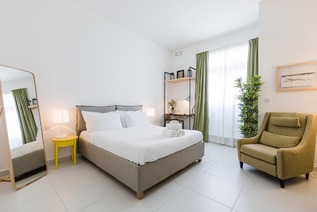 Two Pillows Boutique Hostel - Suite With City View And Spa Access