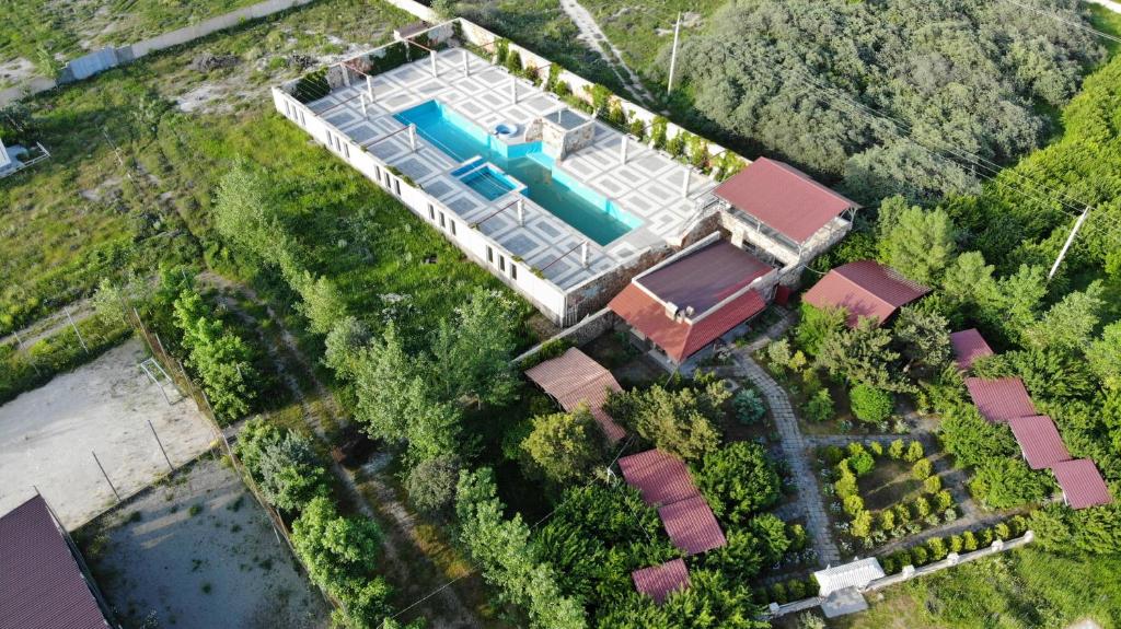 Bazén v ubytování Maria Resort nebo v jeho okolí