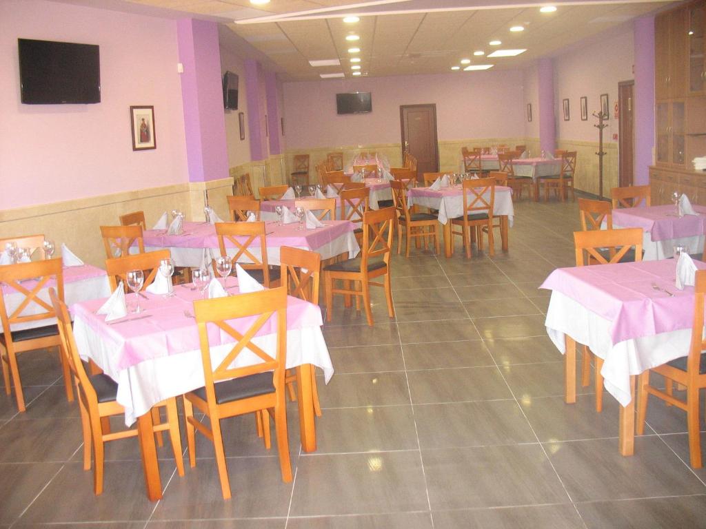 Restaurace v ubytování Hotel Reyes De León