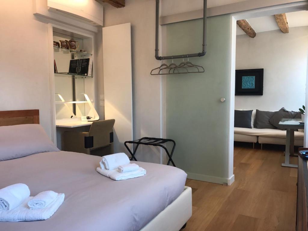 Posteľ alebo postele v izbe v ubytovaní Venezia Luxury Biennale Design