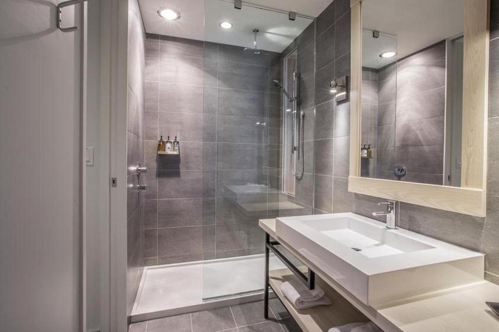 Koupelna v ubytování Hôtel & Spa Le Germain Charlevoix