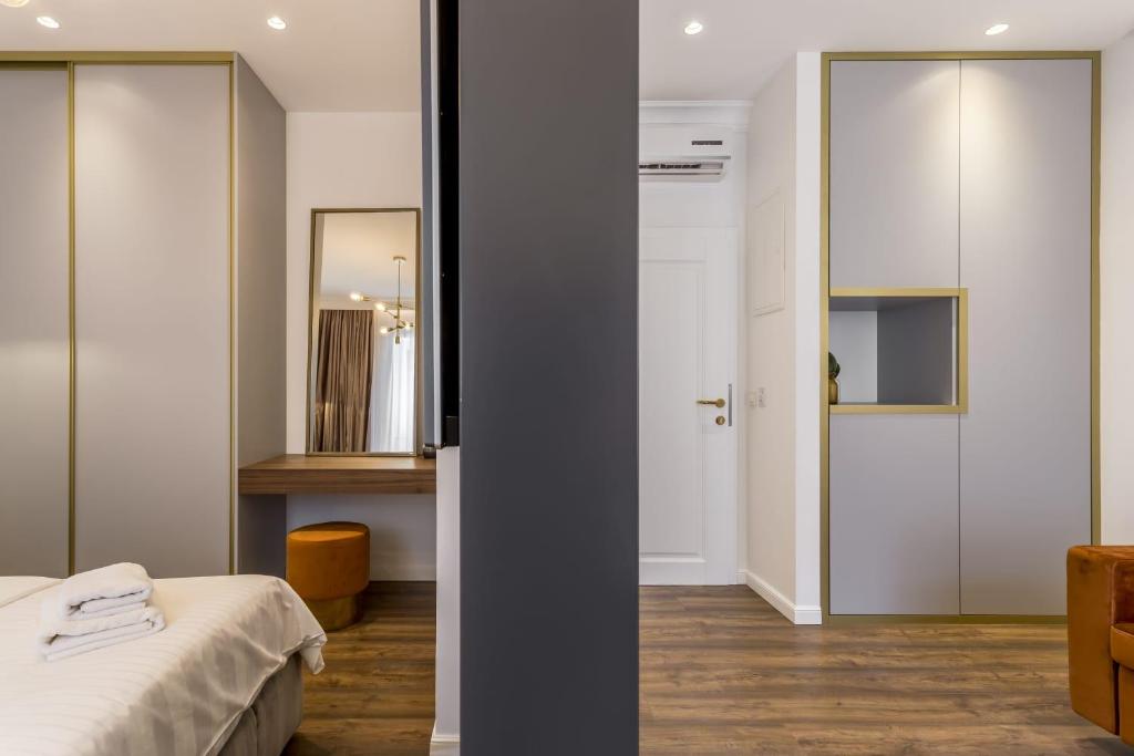 Nephelae Boutique Roomsにあるベッド