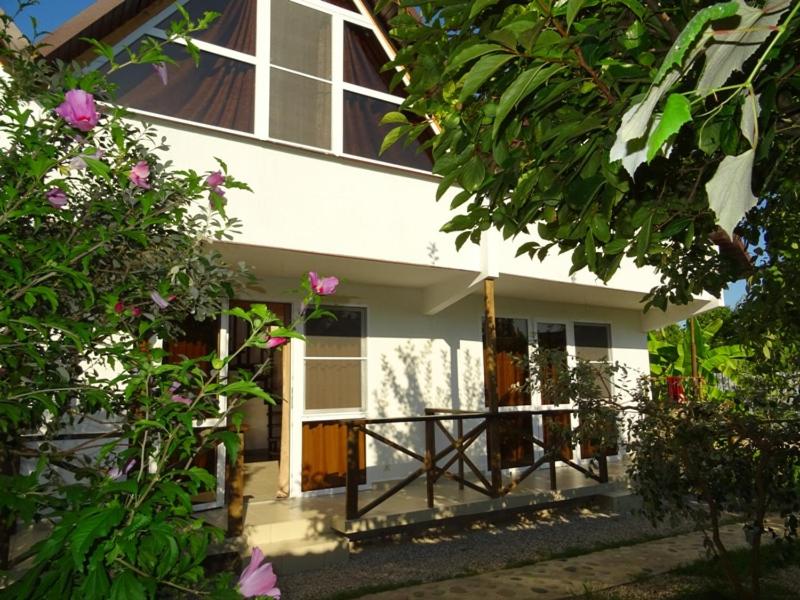 САЛАНГАНА Гостевой дом Коттеджи - отзывы и видео