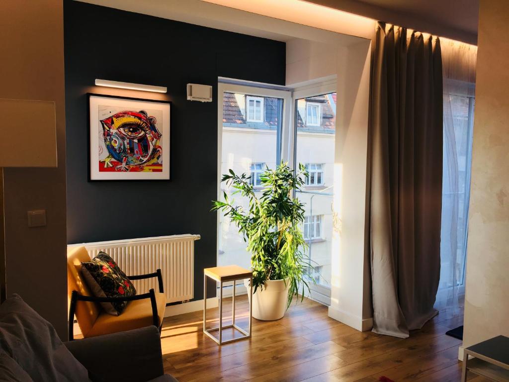 Piper Zajezdnia White - 11