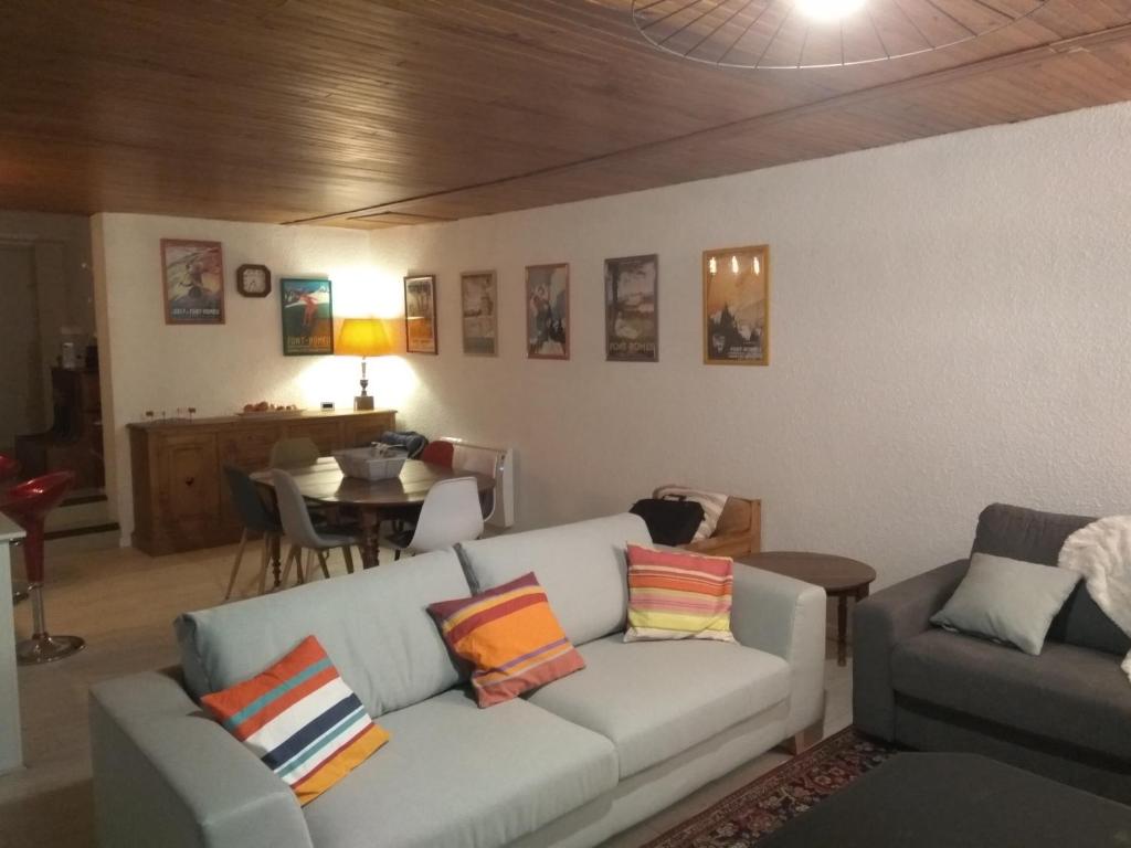 Posezení v ubytování Grand F3 terrasse, vue