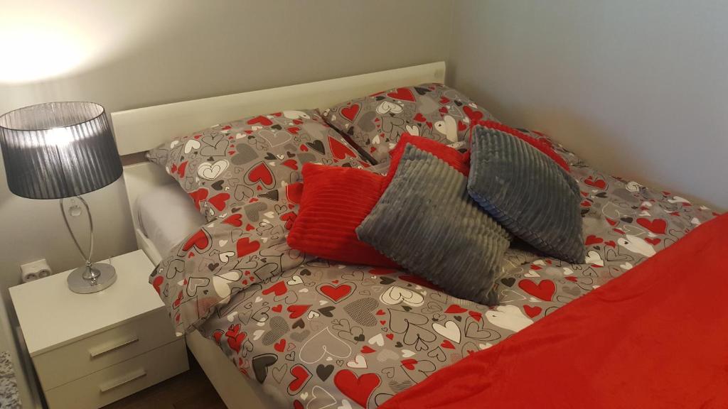 Łóżko lub łóżka w pokoju w obiekcie Hire House