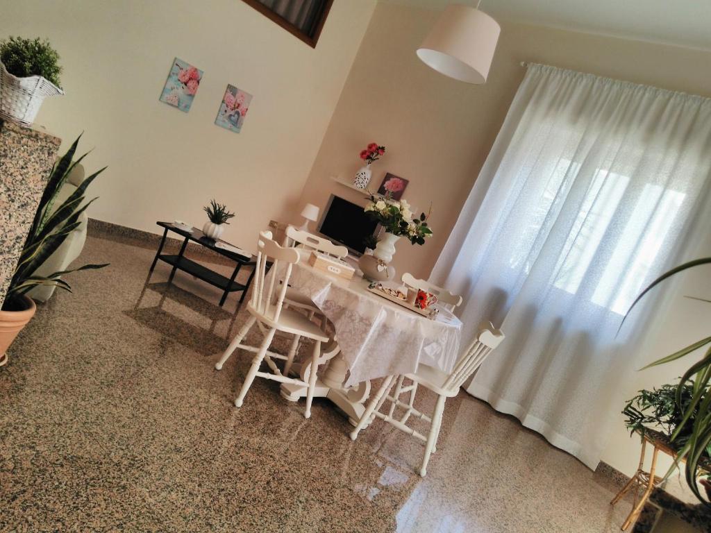 Fotografie z fotogalerie ubytování B&B L'angolo fiorito v destinaci Bernalda