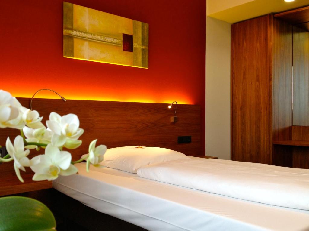 
Business Single Room Frenchbed
